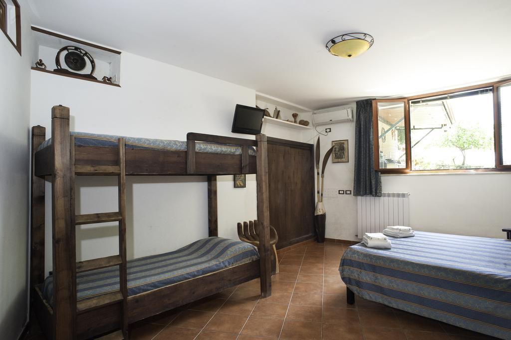B&B La Nave Nápoles Quarto foto